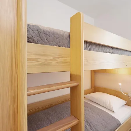 Stranddistel 2 Strandvergnuegen Burgtiefe auf Fehmarn