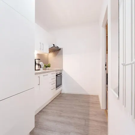 Stranddistel 2 Strandvergnuegen * Burgtiefe auf Fehmarn